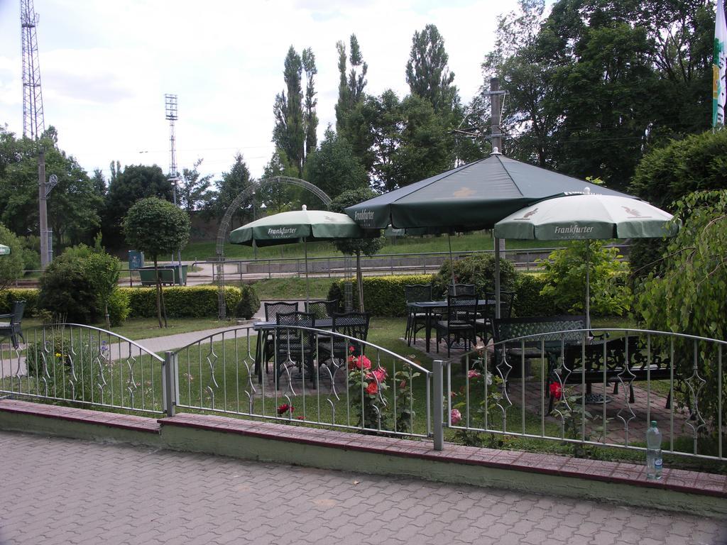 3 Sterne Hotel Frankfurt-Oder Zur Alten Oder Frankfurt  Ngoại thất bức ảnh
